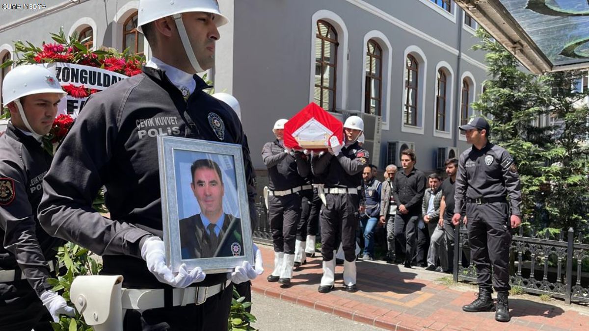 Çaycumalı Polis Memuru ebediyete uğurlandı
