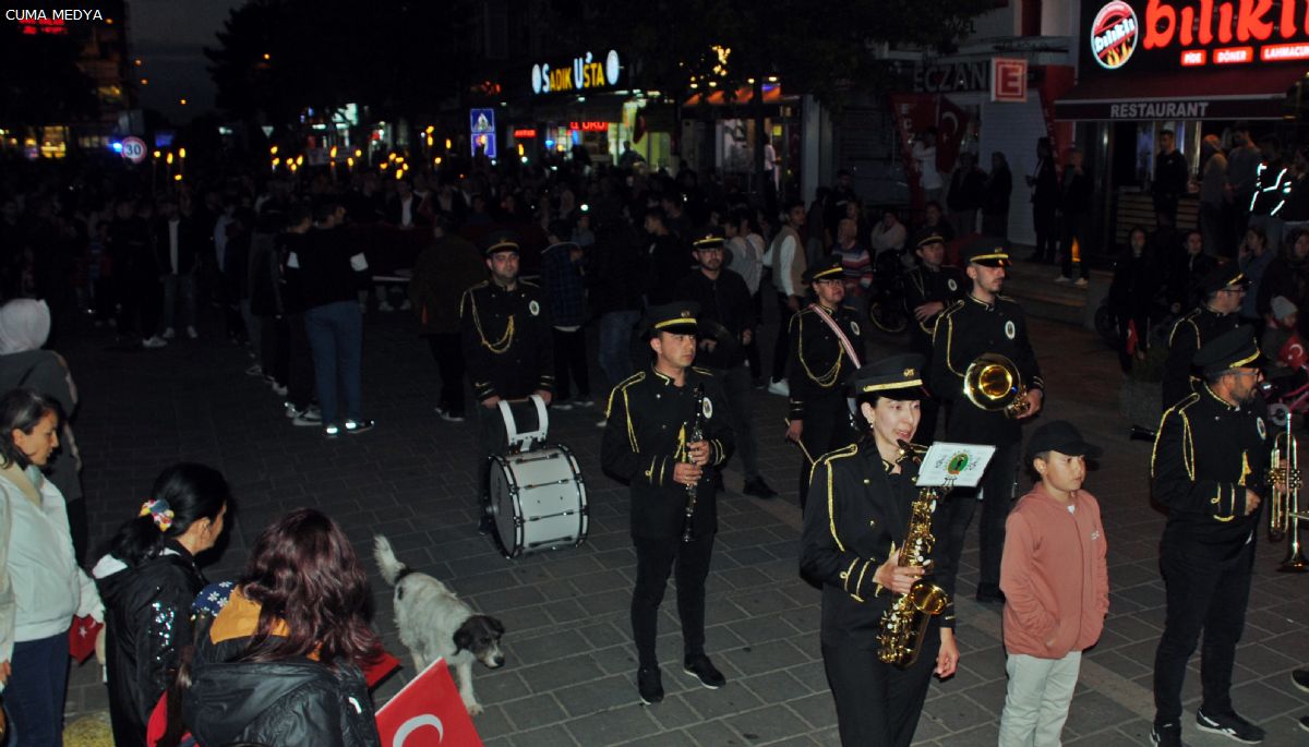 Çaycuma'da fener alayı düzenlendi