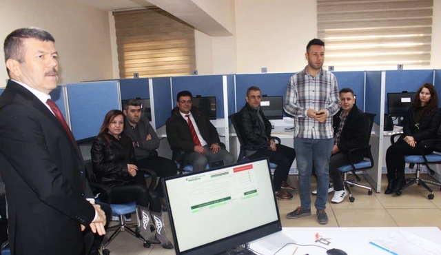 Çaycuma'da Eğitimcilere  E-Sınav Kursu