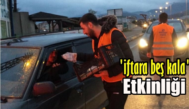 Trafikte iftara yetişemeyenlere... 