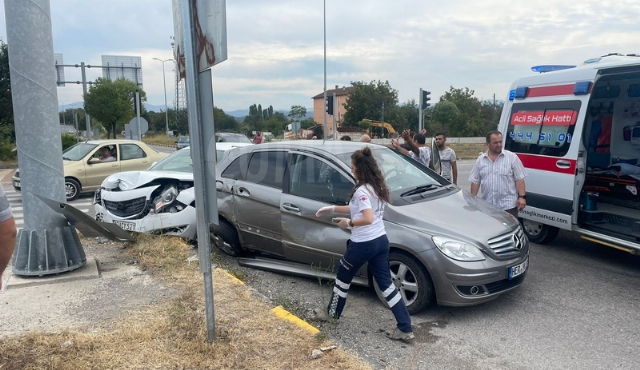 Trafik Kazası... Yine aynı yer - 0
