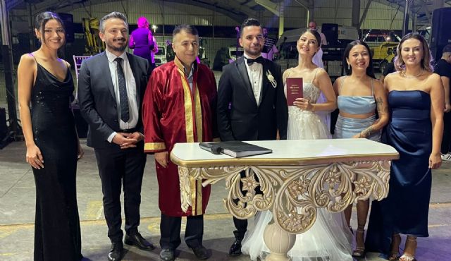 Tabakolu ile Makarac Ailesinin Mutlu Gn