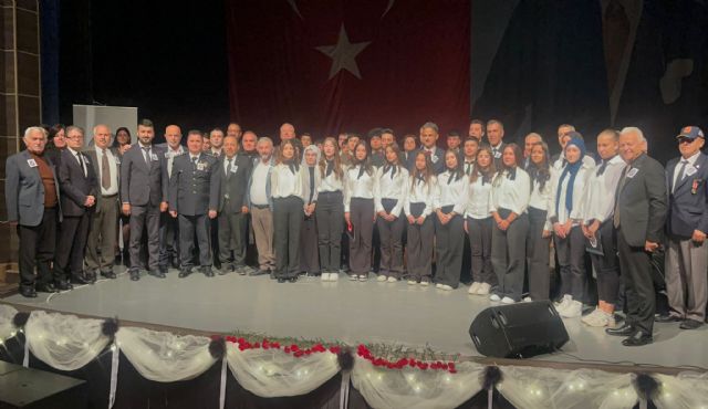 Atamızı saygıyla andık