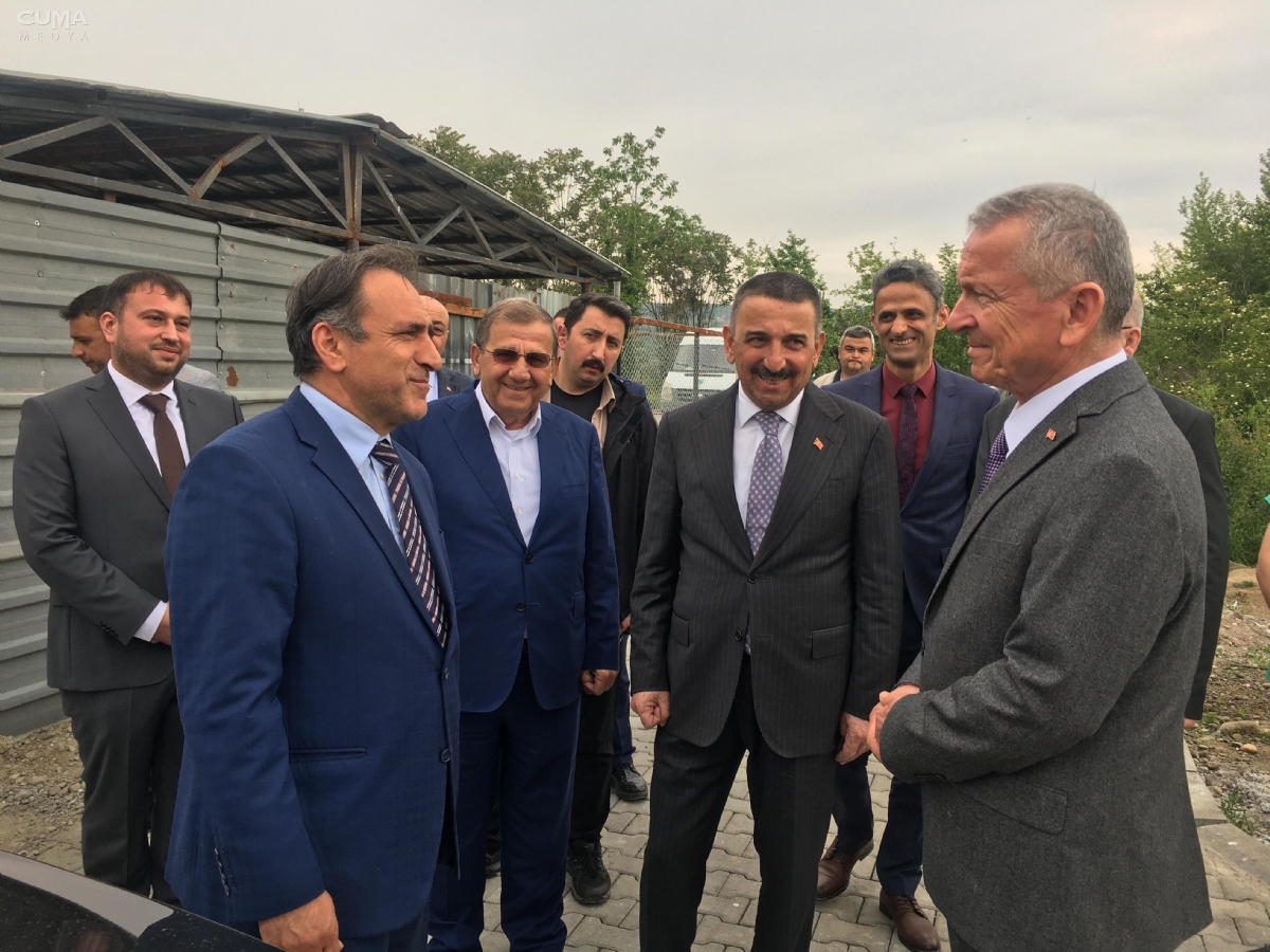 Bakanlıktan Hayvan Bakımevine Ziyaret