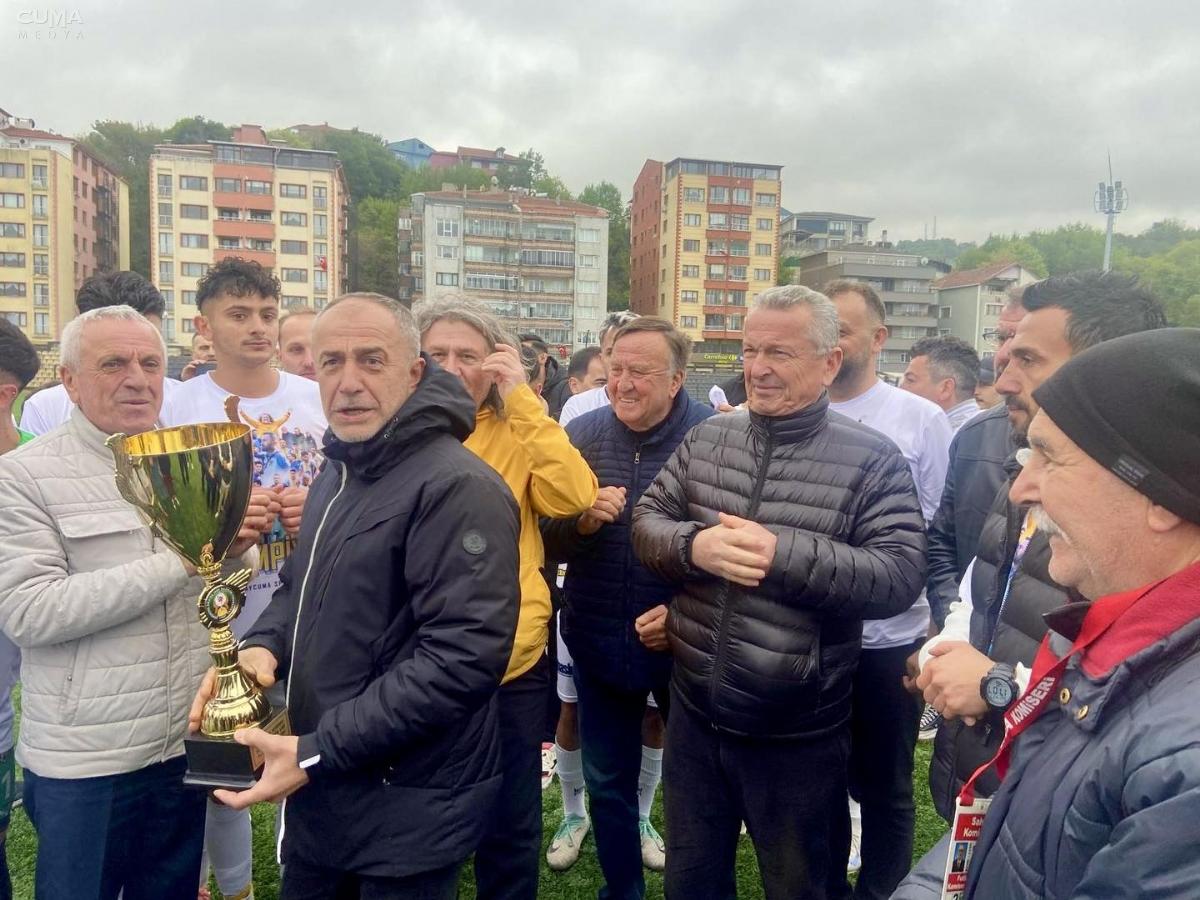 Çaycumaspor yıllar sonra şampiyon