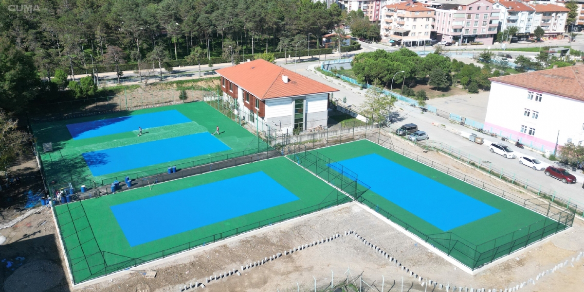 Çaycuma tenis kenti oluyor