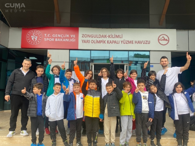 Yüzme yarışmasında Çaycuma'ya ödül yağmuru