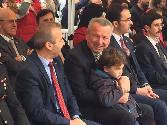 Çaycuma 23 Nisan’da Çocuklar gibi