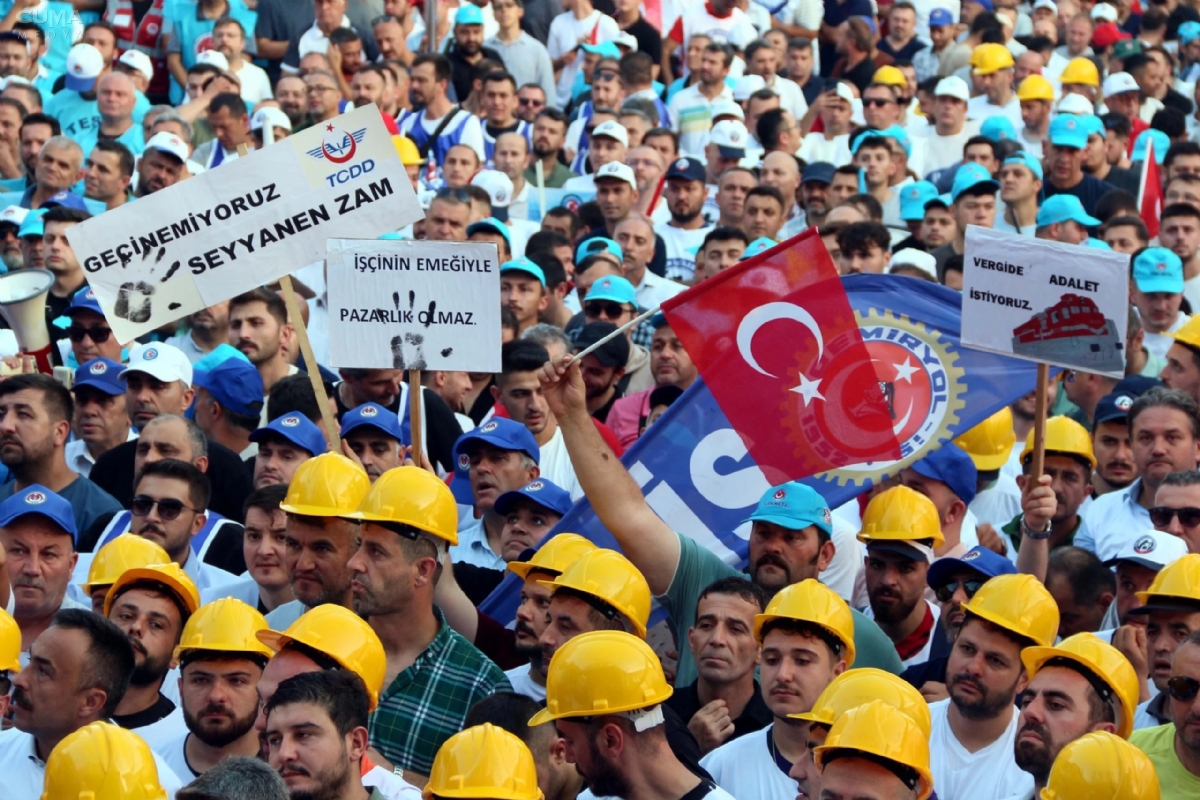 TÜRK-İŞ'ten ''Zordayız Geçinemiyoruz'' mitingi