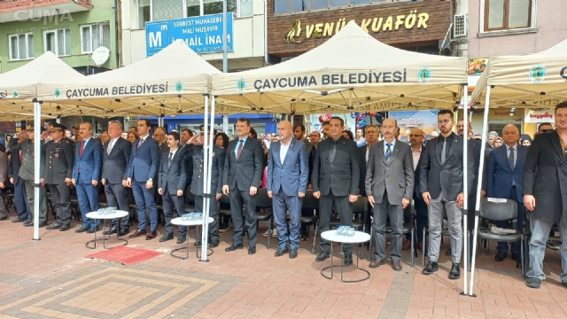 Çaycuma 23 Nisan’da Çocuklar gibi