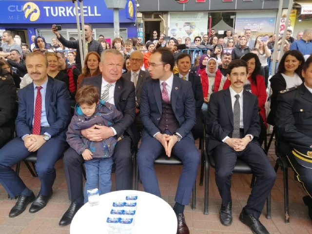 Çaycuma 23 Nisan’da Çocuklar gibi