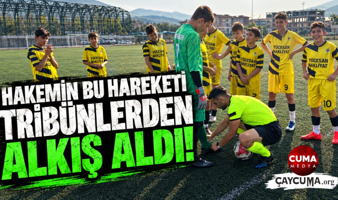 Krampon Bağcıklarını Bağladı, Tribünlerden Alkış Aldı!